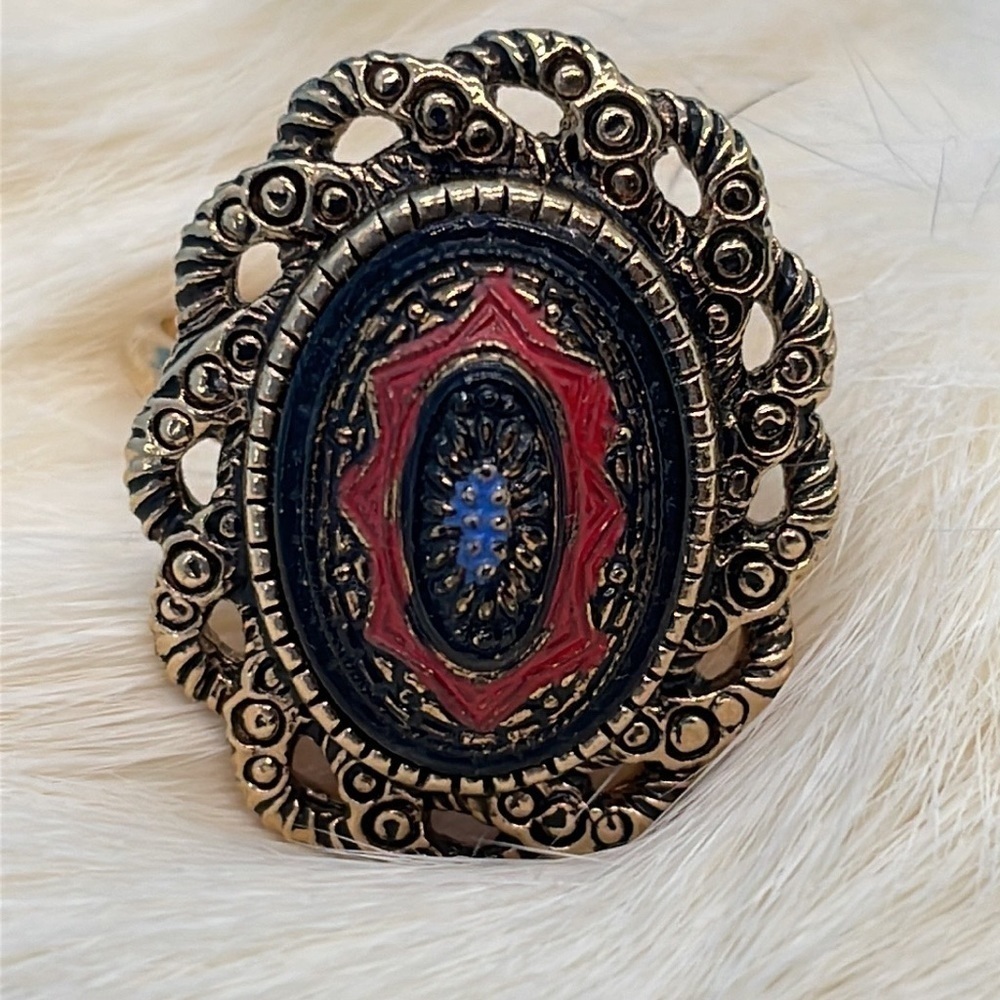 Sarah Coventry Adjustable Anique Style Gold, Black, Red & Blue Ring